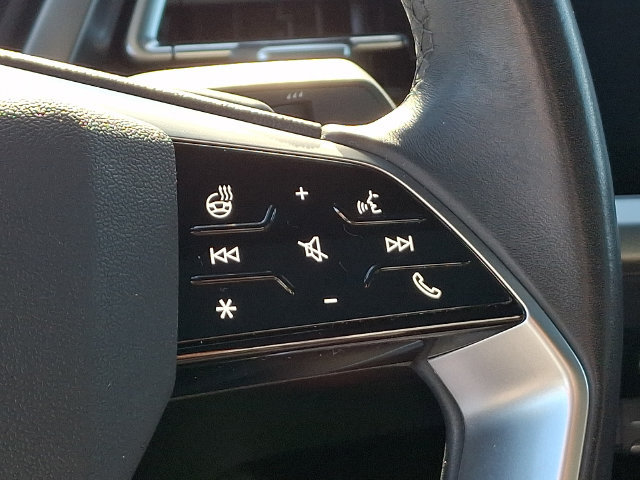 Used 2024 Audi Q4 e-tron Premium Plus w/ Premium Plus AWD/4WD image 8