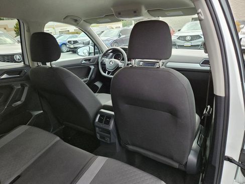 Used 2018 Volkswagen Tiguan S image 15