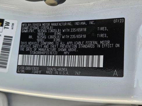 Used 2023 Toyota Highlander XLE image 22