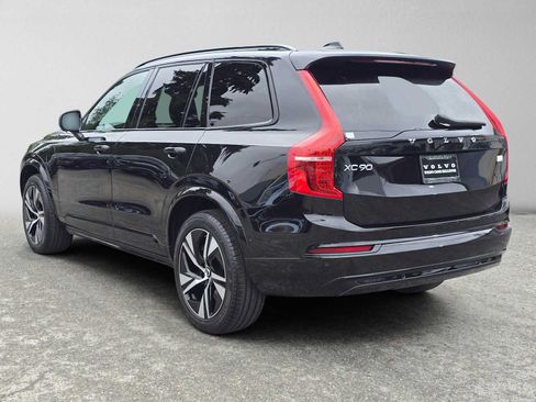 Certified 2023 Volvo XC90 T8 Plus AWD/4WD image 6