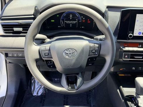 Used 2026 Toyota Camry LE FWD image 18