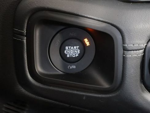 Used 2024 Jeep Wrangler Unlimited Sahara AWD/4WD image 29