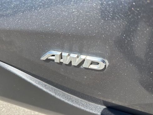 Used 2022 Toyota RAV4 XLE Premium image 6