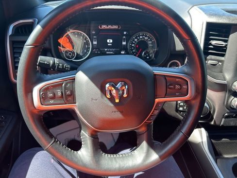 Used 2022 RAM 1500 Big Horn AWD/4WD image 14