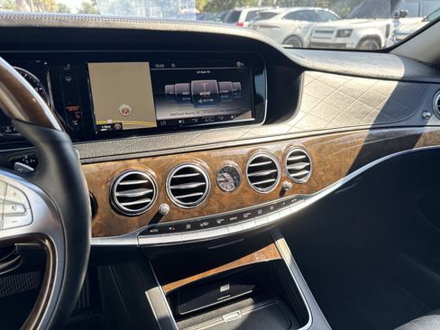 Used 2016 Mercedes-Benz Maybach S 600 image 24