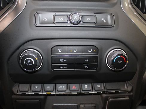 Used 2024 Chevrolet Silverado 1500 Custom image 48