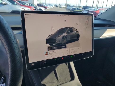 Used 2023 Tesla Model Y Performance image 25