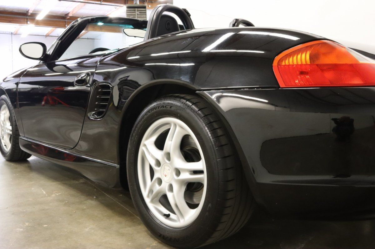 Used 2004 Porsche Boxster RWD image 16