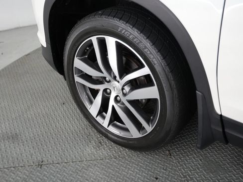 Used 2018 Honda Pilot Elite image 62