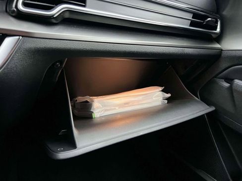 Used 2025 Kia Sportage EX image 34