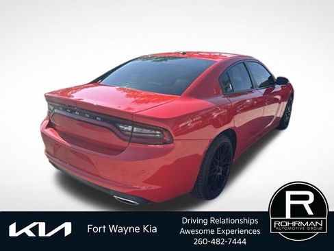 Used 2021 Dodge Charger SXT w/ Leather Interior Group RWD image 5