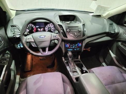 Used 2018 Ford Escape SE w/ Ford Safe & Smart Package image 4