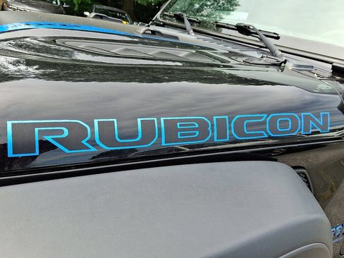 Used 2024 Jeep Wrangler Unlimited Rubicon 4xe AWD/4WD image 20