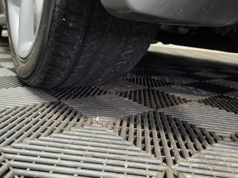 Used 2005 Nissan 350Z Grand Touring image 32