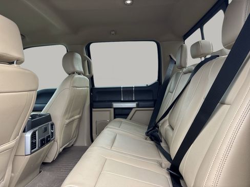 Used 2021 Ford F250 Lariat w/ Chrome Package image 11