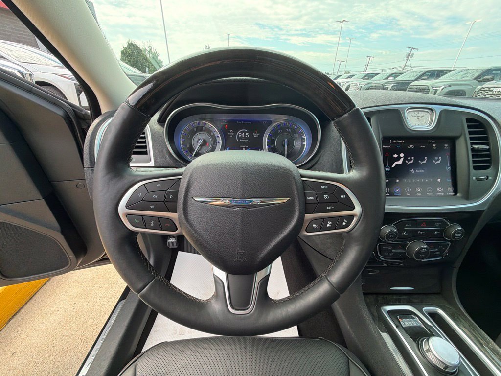 Used 2018 Chrysler 300 Limited w/ Safetytec Plus Group AWD/4WD image 13