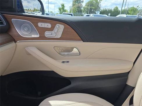 Certified 2022 Mercedes-Benz GLS 450 4MATIC image 25