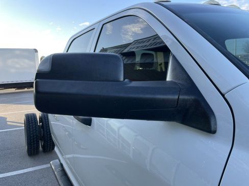 Used 2017 RAM 4500 Tradesman w/ Chrome Appearance Group image 20