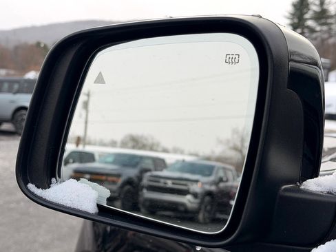 Used 2025 Dodge Durango R/T image 9