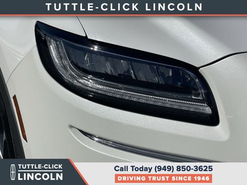 Certified 2022 Lincoln Nautilus Reserve w/ Equipment Group 201A image 7