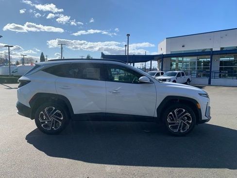 New 2026 Hyundai Tucson Limited AWD/4WD image 8