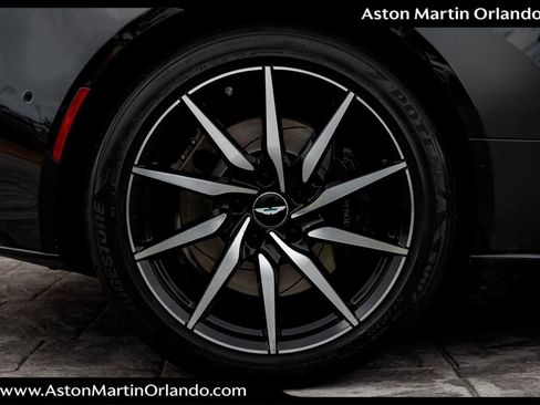 Used 2019 Aston Martin DB11 Volante image 22