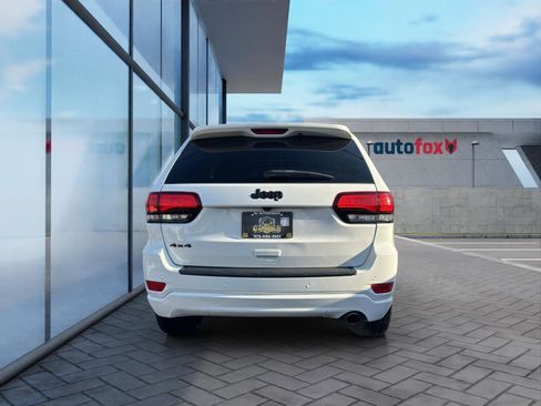 Used 2020 Jeep Grand Cherokee Altitude AWD/4WD image 6