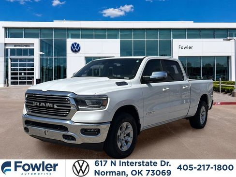 Used 2023 RAM 1500 Laramie AWD/4WD image 1