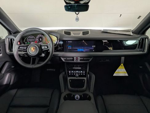 New 2026 Porsche Cayenne AWD/4WD image 20