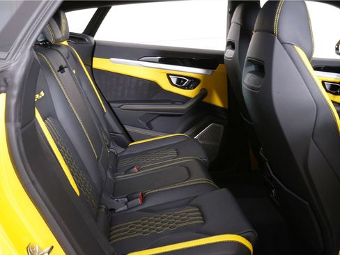 Used 2023 Lamborghini Urus S image 33