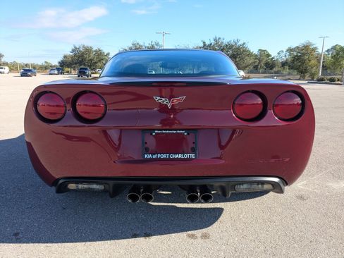 Used 2006 Chevrolet Corvette Coupe w/ Preferred Equipment Group image 33
