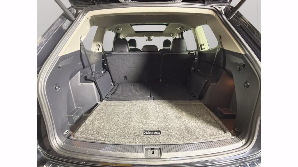 Used 2019 Volkswagen Atlas SE w/ Panoramic Sunroof Package FWD image 30