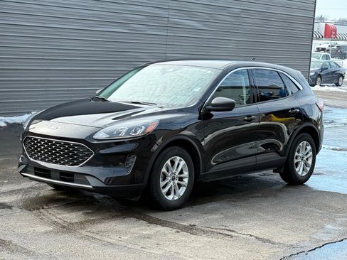 Used 2022 Ford Escape SE w/ Cold Weather Package image 7