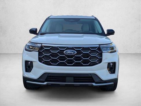 New 2026 Ford Explorer Platinum w/ LUX Leather Package AWD/4WD image 6