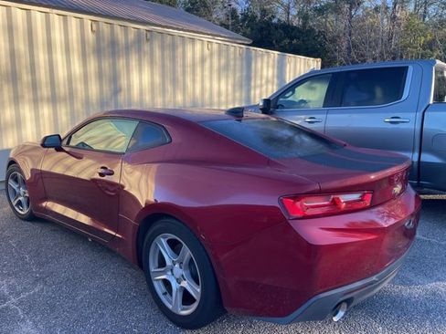 Used 2018 Chevrolet Camaro LT image 14