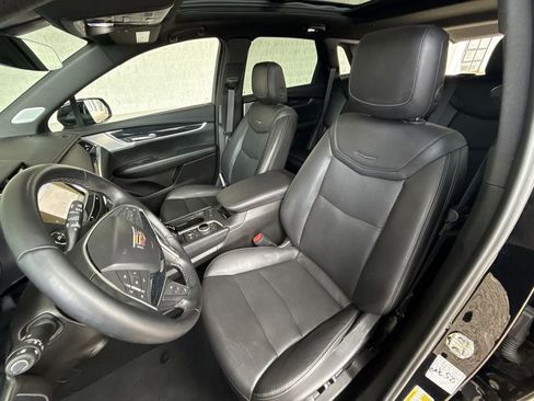 Certified 2025 Cadillac XT5 Premium Luxury image 20