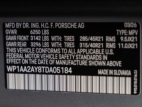 Certified 2026 Porsche Cayenne AWD/4WD image 38
