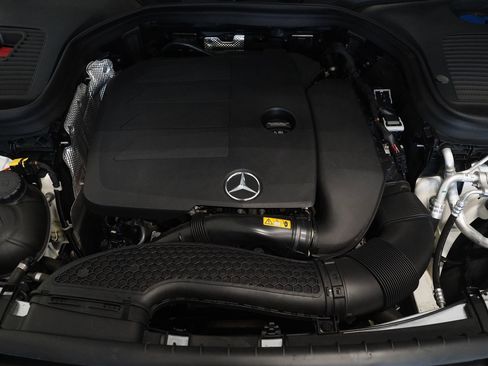 Certified 2021 Mercedes-Benz GLC 300 4MATIC image 30