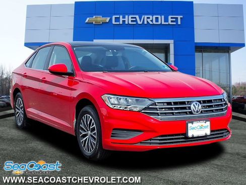 Used 2020 Volkswagen Jetta SE w/ SE Cold Weather Package image 1
