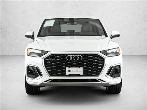 Used 2022 Audi Q5 2.0T Premium Plus w/ Premium Plus Package image 2