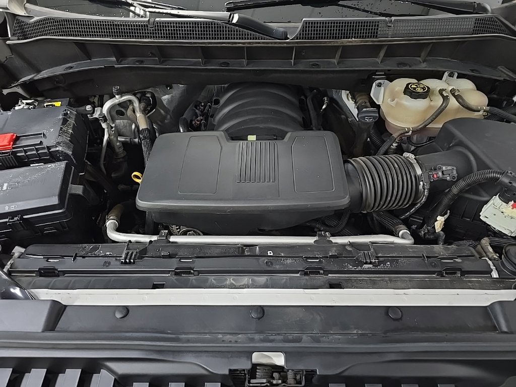Used 2024 Chevrolet Silverado 1500 LT AWD/4WD image 12