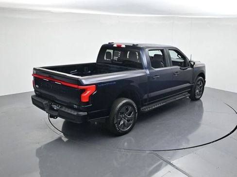 Used 2024 Ford F150 Lightning Lariat image 36