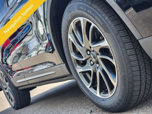 Used 2020 Lincoln Corsair AWD w/ Equipment Group 101A image 7