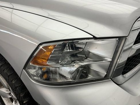 Used 2015 RAM 1500 Classic SLT image 25