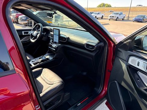 Used 2023 Ford Explorer ST w/ Equipment Group 401A AWD/4WD image 15