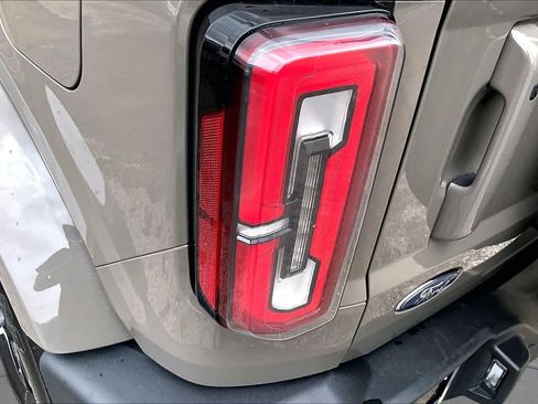 Certified 2025 Ford Bronco Outer Banks AWD/4WD image 28