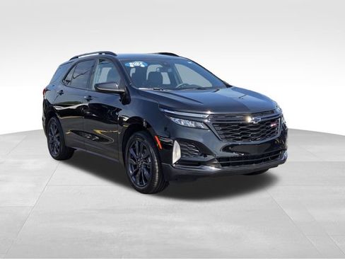 Used 2024 Chevrolet Equinox RS w/ LPO, Floor Liner Package FWD image 7
