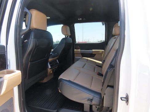 Used 2023 Ford F350 Lariat w/ Lariat Ultimate Package AWD/4WD image 21