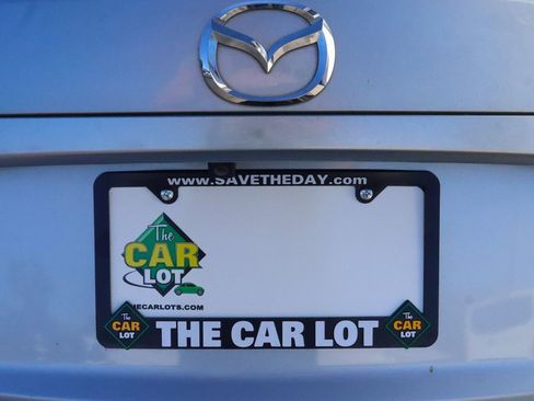 Used 2018 MAZDA MAZDA3 Touring image 20