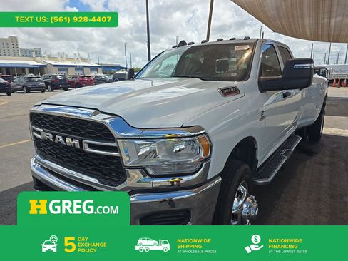 Used 2024 RAM 3500 Tradesman w/ Chrome Appearance Group AWD/4WD image 1